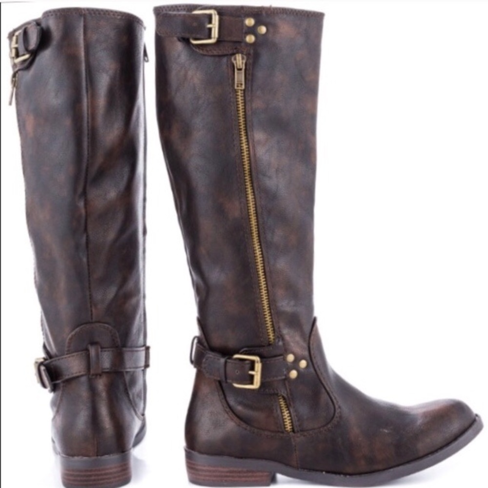 Report Knee High Boot Size 9.5